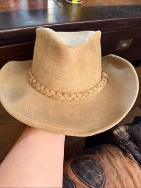 Minnetonka leather hat size large EUC